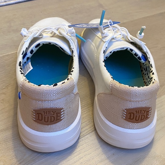 NWT! HEYDUDE Karina Classic Sneakers - Size 11 - Picture 4 of 7